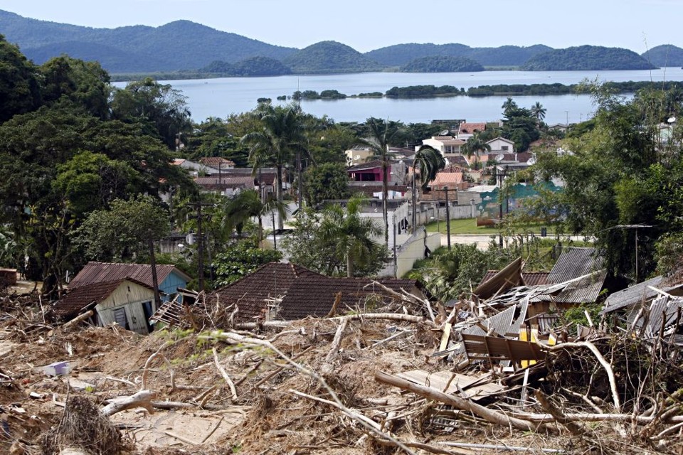 Antonina, no litoral, foi uma das cidades castigadas pelas chuvas deste ano | Albari Rosa/Gazeta do Povo