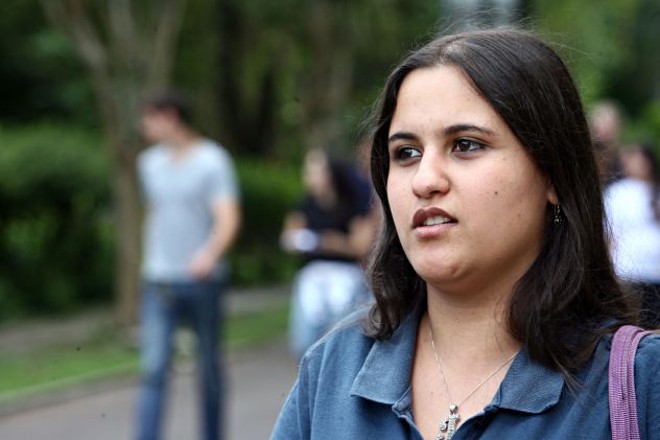 A londrinense Jéssica Ferreira, 20 anos, presta pela primeira vez o vestibular na UFPR | 