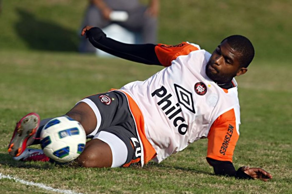 Se chapa CapGigante vencer, tudo indica que chances de Morro García seguir no Atlético são poucas | Albari Rosa / Gazeta do Povo