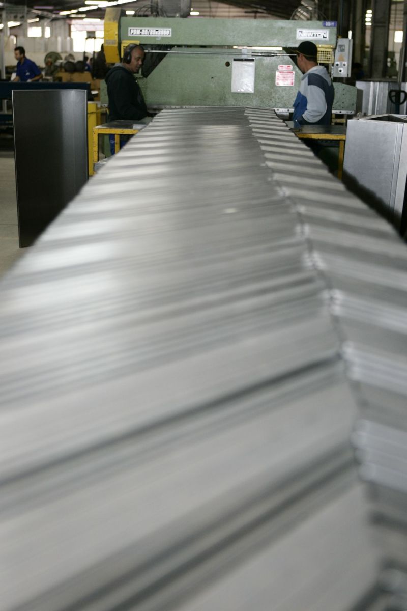 Com dúvidas sobre crise, indústria abriu mão do planejamento de longo prazo | Henry Milleo/ Gazeta do Povo