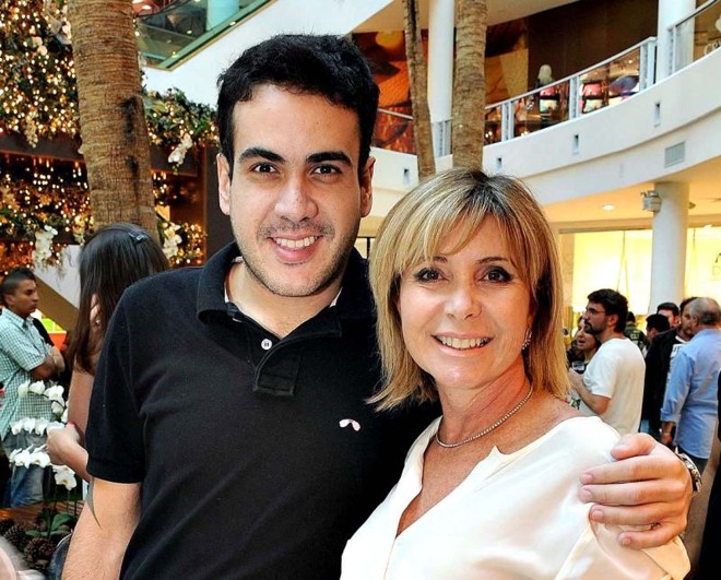 Crystal After Sun- No último sábado, a festa foi um grande sucesso, reunindo os convidados ao som de Copacabana Club e DJ Dedi Buschle. Tendo como anfitrião o publicitário Edo Almeida, entre os presentes registramos Marcos Slaviero e Suely Brofman |