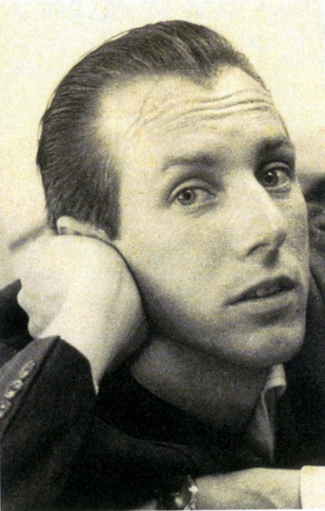 Back, na época com 22 anos, foi o responsável por criar o suplemento literário |