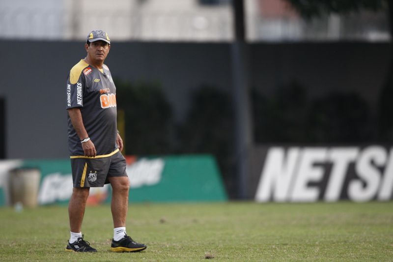 Muricy Ramalho permanacerá no Santos pelo menos até o fim de 2012 | Fernanda Luz / A Tribuna de Santos