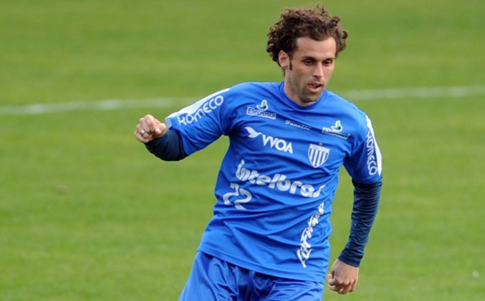 Meia Lincoln, do Avaí, é um dos cinco reforços do Coritiba para 2012 | Flávio Neves / Diário Catarinense