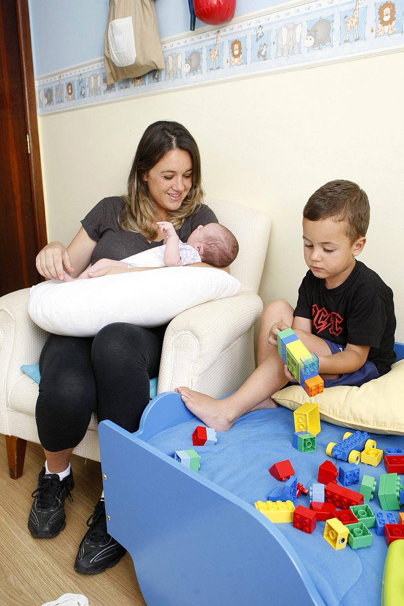 Camila não teve receio de ganhar peso nas gestações de Frederico e Manuela | Antônio More/ Gazeta do Povo