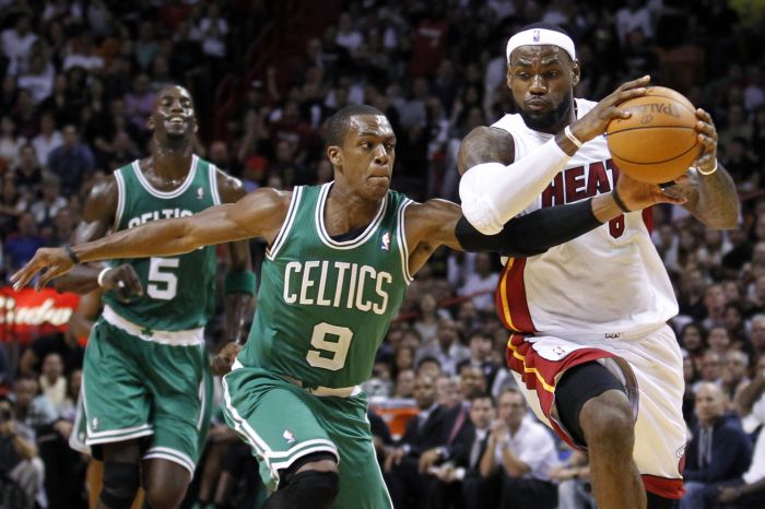 LeBron James foi o cestinha da vitória do Miami Heats sobre o Boston Celtics ao anotar 26 pontos | Joe Skipper /Reuters