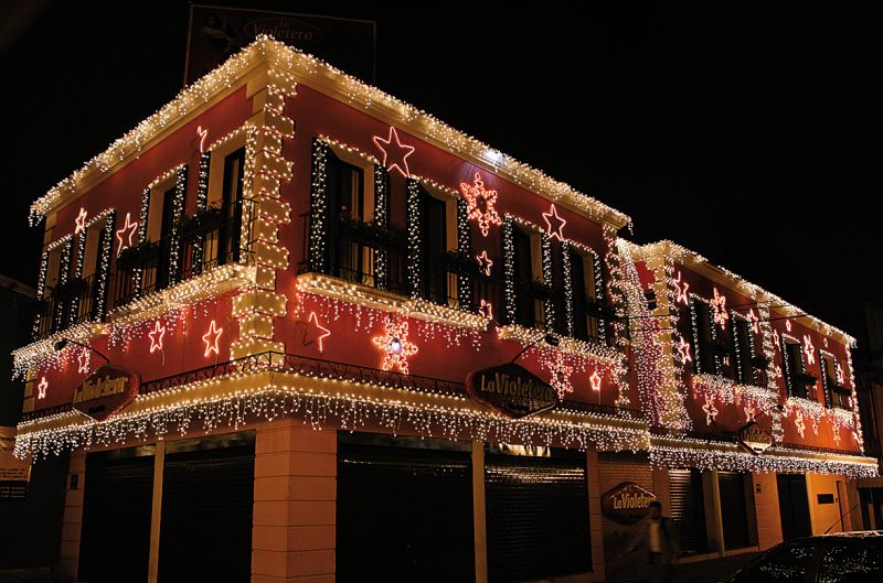 Na foto, fachada da loja La Violetera, em Curitiba | Antonio Costa/Gazeta do Povo