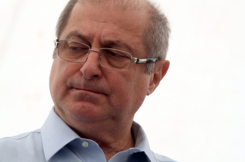 Nós temos uma legislação que proíbe o uso de cunho político em televisões públicas. Temos que reorganizar essas televisões para que a lei seja cumprida. Paulo Bernardo, ministro das Comunicações | Josué Teixeira/ Gazeta do Povo