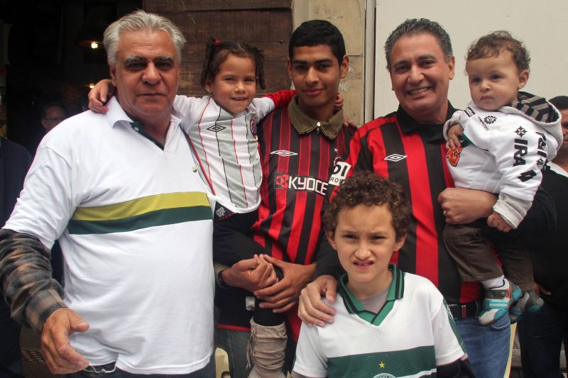 Doático Santos e Edson Fink: trabalho de formiguinha para firmar acordos de paz | Roberto Moreyra/ Agência O Globo