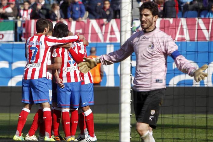 Jogadores do Atlético de Madrid comemoram gol na goleada sobre Rayo Vallecano | EFE