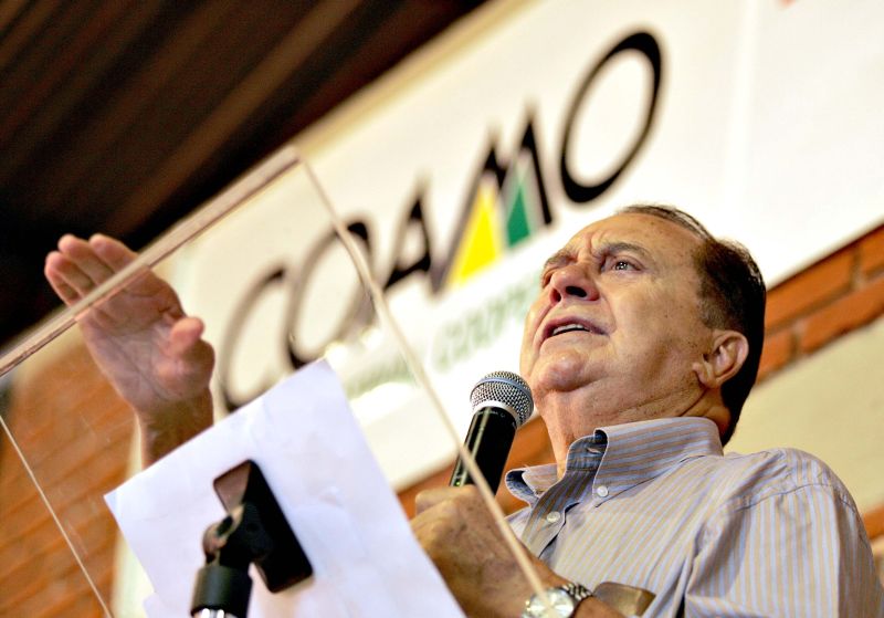 O presidente da cooperativa, Aroldo Galassini, prevê faturamento de R$ 5,6 bilhões em 2011 | Hugo Harada/Gazeta do Povo
