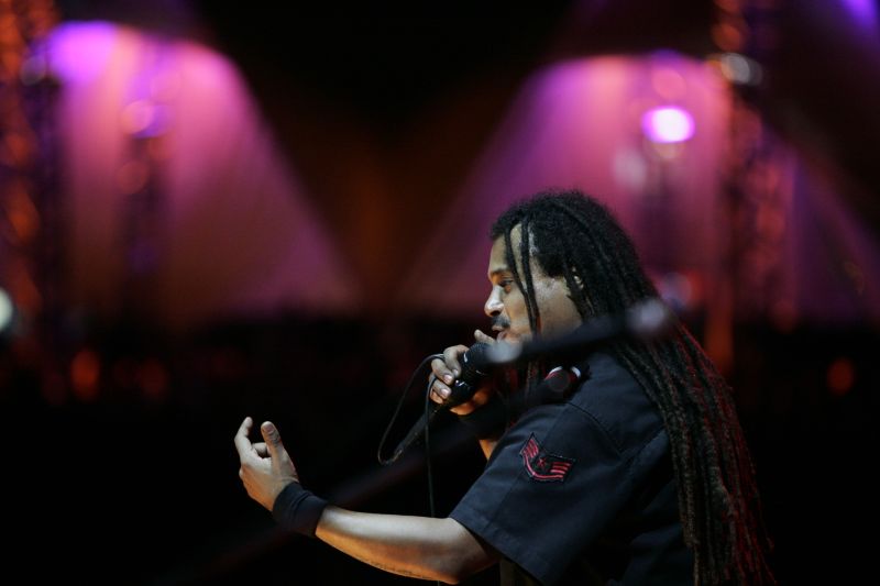 O vocalista do Rappa, Falcão, conta que a banda produziu material suficiente para um novo disco durante o hiato de quase dois anos | Daniel Castellano/Gazeta do Povo