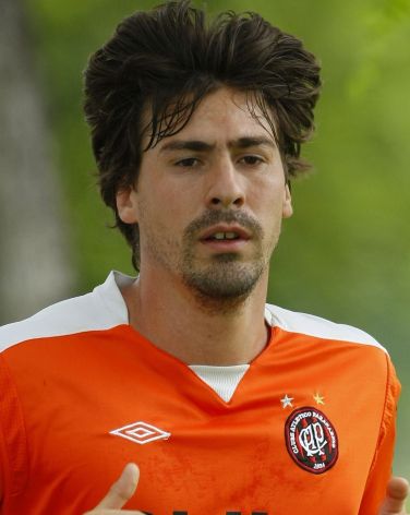 Nieto virou a esperança atleticana... | Daniel Castellano/ Gazeta do Povo