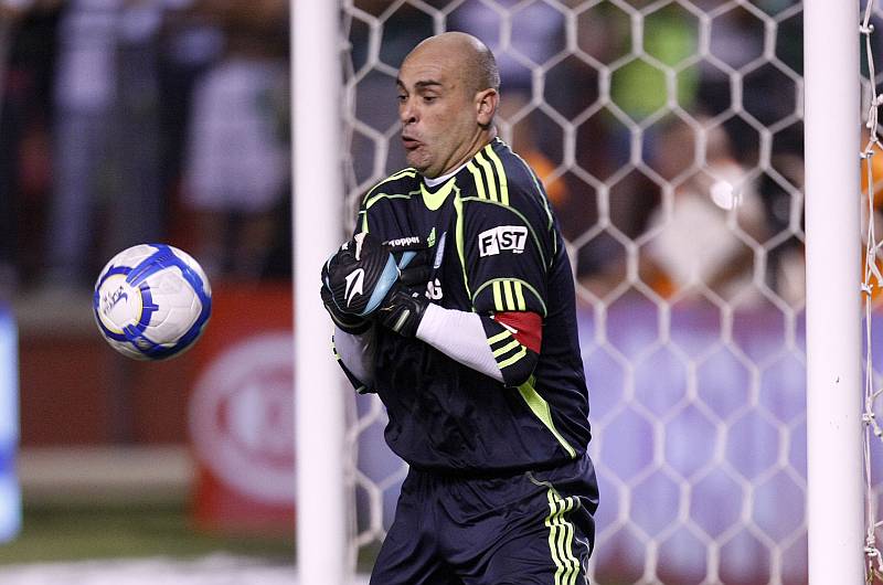 Marcos vai conversar com Luiz Felipe Scolari em janeiro para definir seu futuro, mas jogo com Ajax pode ser o da aposentadoria | Rodolfo Bührer / Agência de Notícias Gazeta do Povo