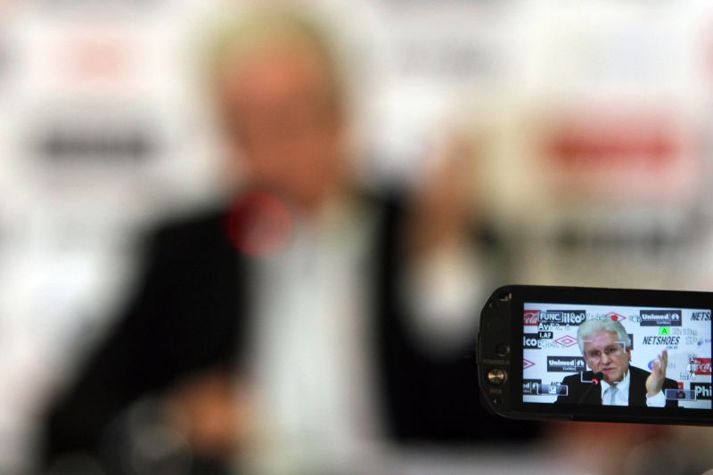 Marcos Malucelli durante entrevista coletiva, ontem à tarde, na Arena: quase três horas de desabafos | Walter Alves/ Gazeta do Povo