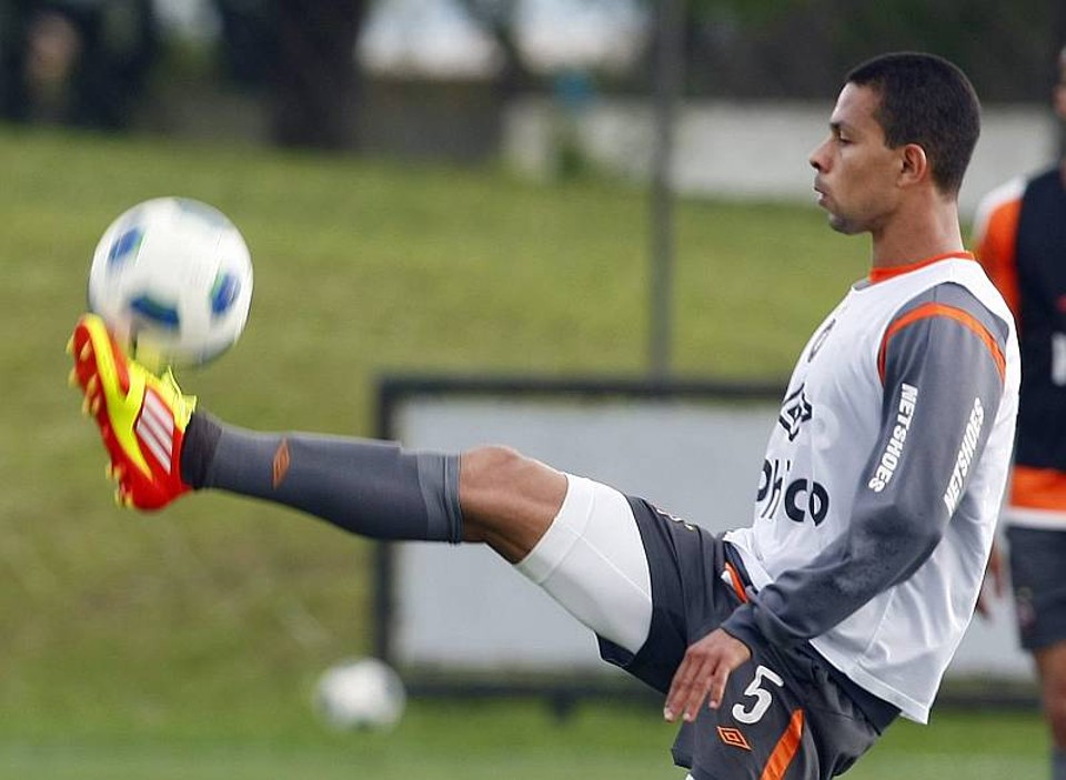 Wendel seguirá na lateral direita do Furacão na última partida da temporada | Daniel Castellano / Agência de Notícias Gazeta do Povo