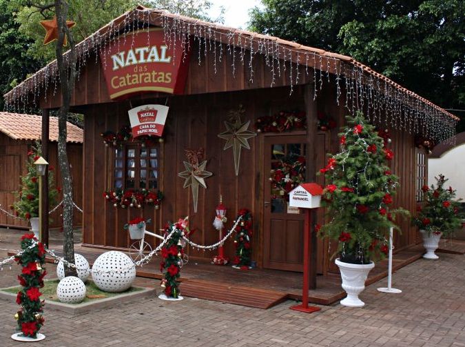 Na foto, decoração de Natal em Foz do Iguaçu, no Oeste do Paraná. | Christian Rizzi/Gazeta do Povo