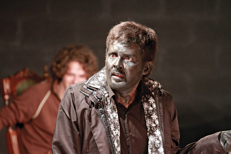 Vivienne colocou parte do público em poltronas confortáveis em pleno palco: olhar individualizado que agradou | Fotos: Divulgação