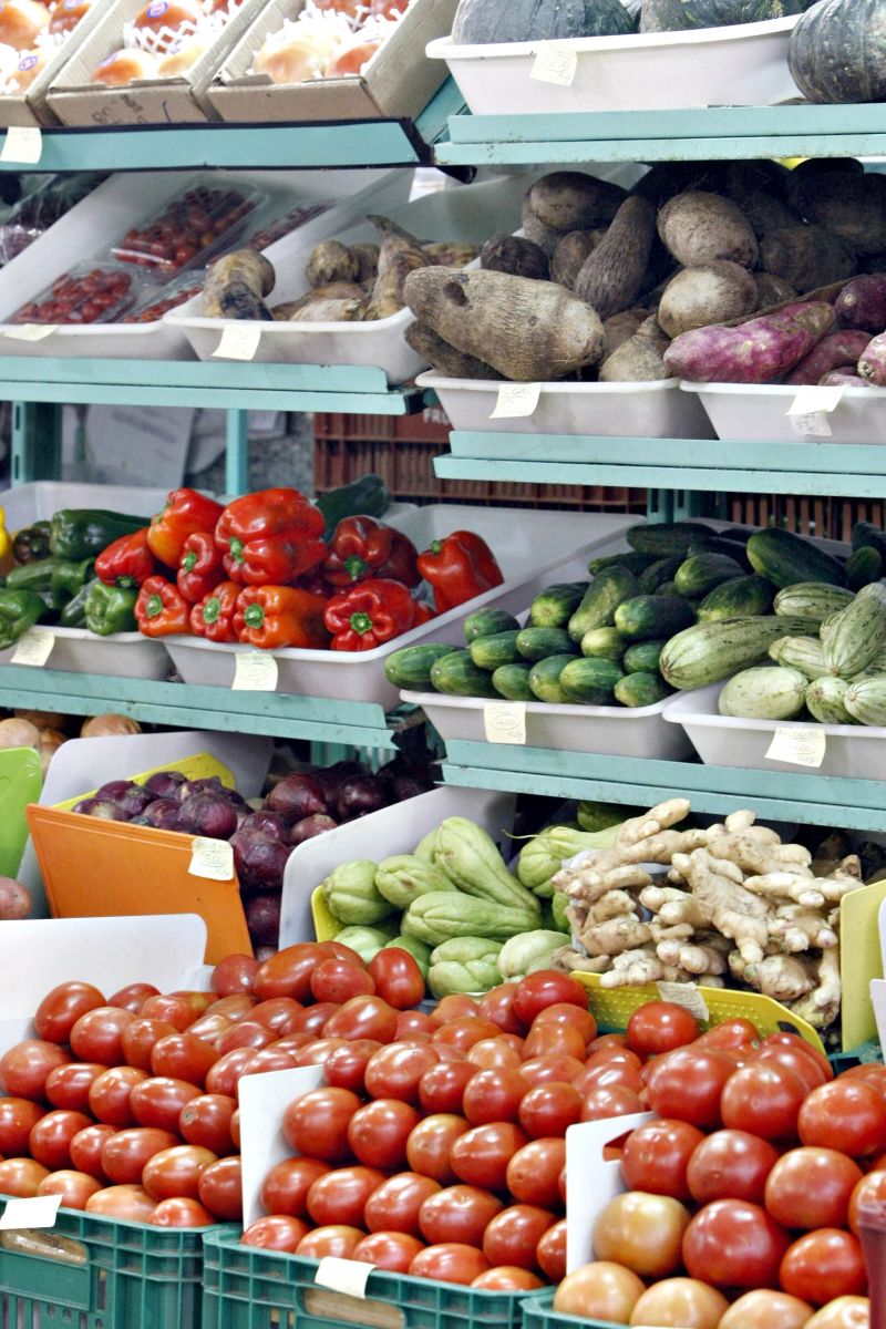 Para a LCA, produtos como hortaliças e verduras vão subir menos na segunda metade de dezembro e ajudar BC a cumprir a meta | Marcelo Elias/ Gazeta do Povo