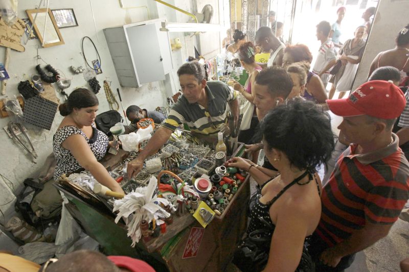 Mercado em Havana, uma das áreas da economia de Cuba que acabaram sendo influenciadas pelos cubanos-americanos | Desmond Boylan/Reuters