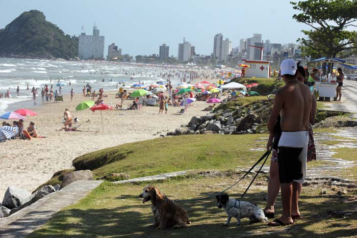 Uma das dicas é evitar os horários de temperaturas elevadas | Walter Alver/Agência de Notícias Gazeta do Povo