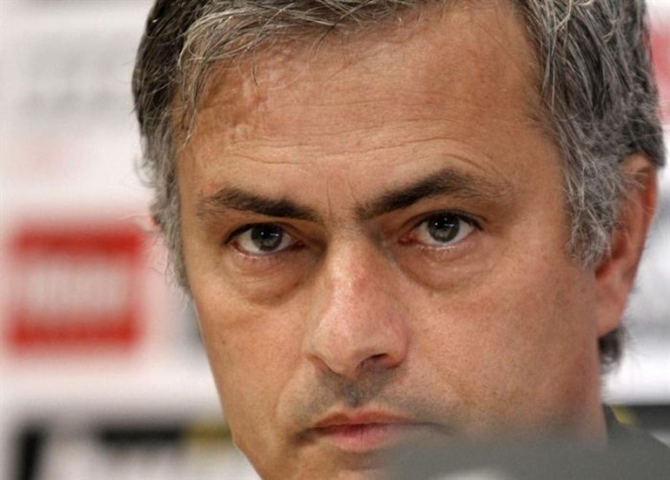 Mourinho rebate a Pepe e recorda acusação de racismo contra Busquets Mourinho defendeu Pepe e disse que ninguém mais comenta o suposto caso de racismo de Busquets | Victor Lerena / EFE