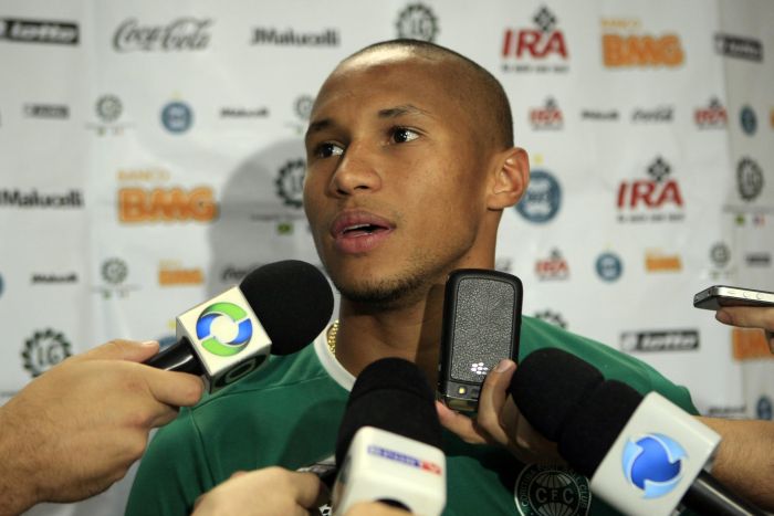 Palmeiras voltou a mostrar interesse pela contratação do lateral Jonas, do Coritiba | Albari Rosa / Gazeta do Povo