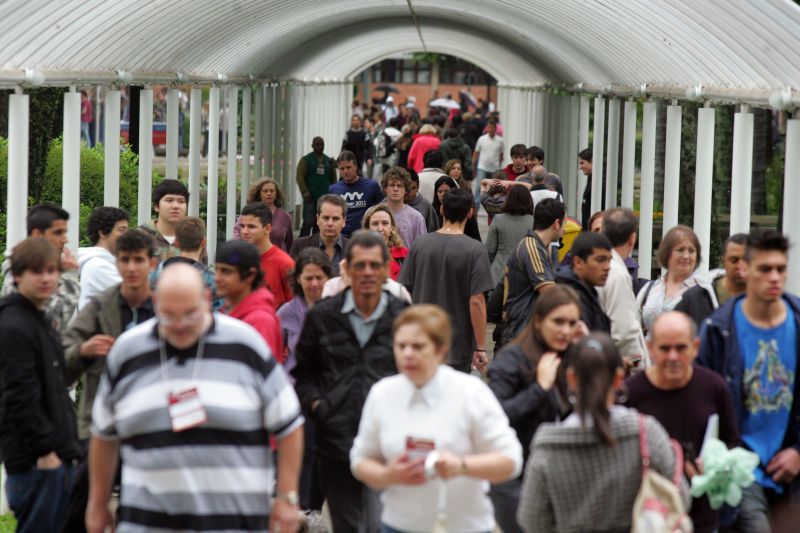 Na PUCPR, 2,3 mil estudantes de graduação utilizam o financiamento federal | Henry Miléo / Gazeta do Povo