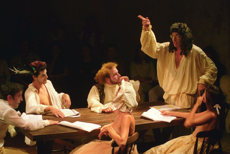 Um dos mestres do teatro a passar pelo Paiol, Marco Nanini apresentou O Burguês Ridículo durante o Festival de 1996 | Divulgação