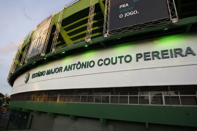 Coritiba não aceita alugar o Couto Pereira para o Atlético | Marcelo Elias / Gazeta do Povo