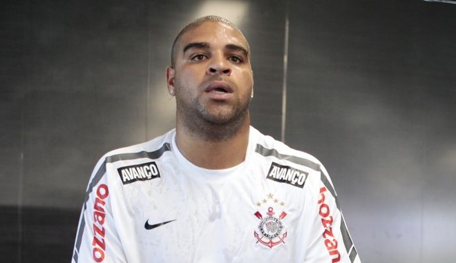 Não há previsão para o retorno de Adriano aos gramados. Jogador está fora de forma | Ayrton Vignola/Agência Estado