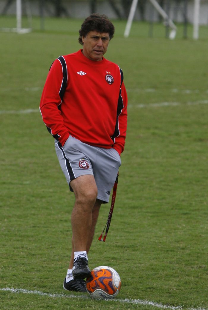Carrasco espera poder contar com Paulo Baier e Marcinho na partida com o Rio Branco | Jonathan Campos / Gazeta do Povo