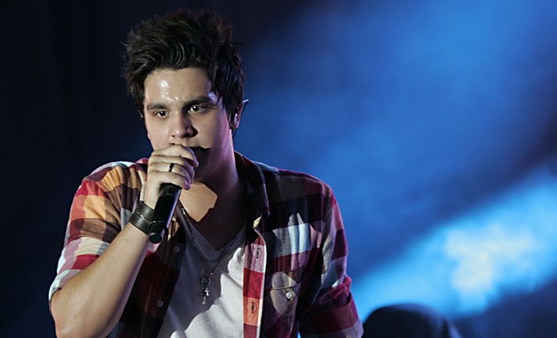 O cantor teen sertanejo entrou no palco à 1h da manhã e fez uma performance de 1h30 de duração | Marco André Lima