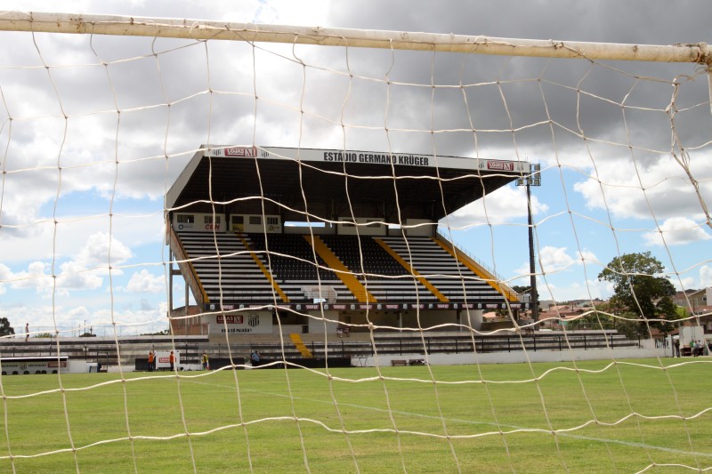 Casa do Operário receberá Atlético e Londrina neste domingo (22) na rodada inicial do Paranaense | Josué Teixeira / Gazeta do Povo