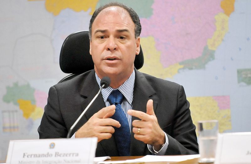 Fernando Bezerra: verba de ministério poderia facilitar eleição de filho para prefeitura de Petrolina | J. Freitas