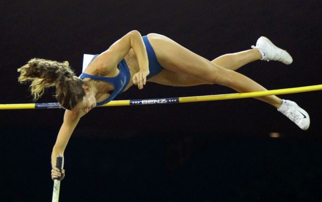 A brasileira Fabiana Murer abriu mão do circuito mundial indoor de atletismo para se dedicar à preparação olímpica | Michael Buholzer/Reuters
