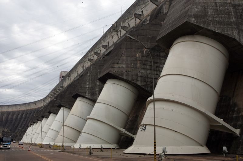 Consumo previsto pela EPE para 2021 exigiria 8,5 vezes a capacidade de Itaipu | Christian Rizzi/ Gazeta do Povo