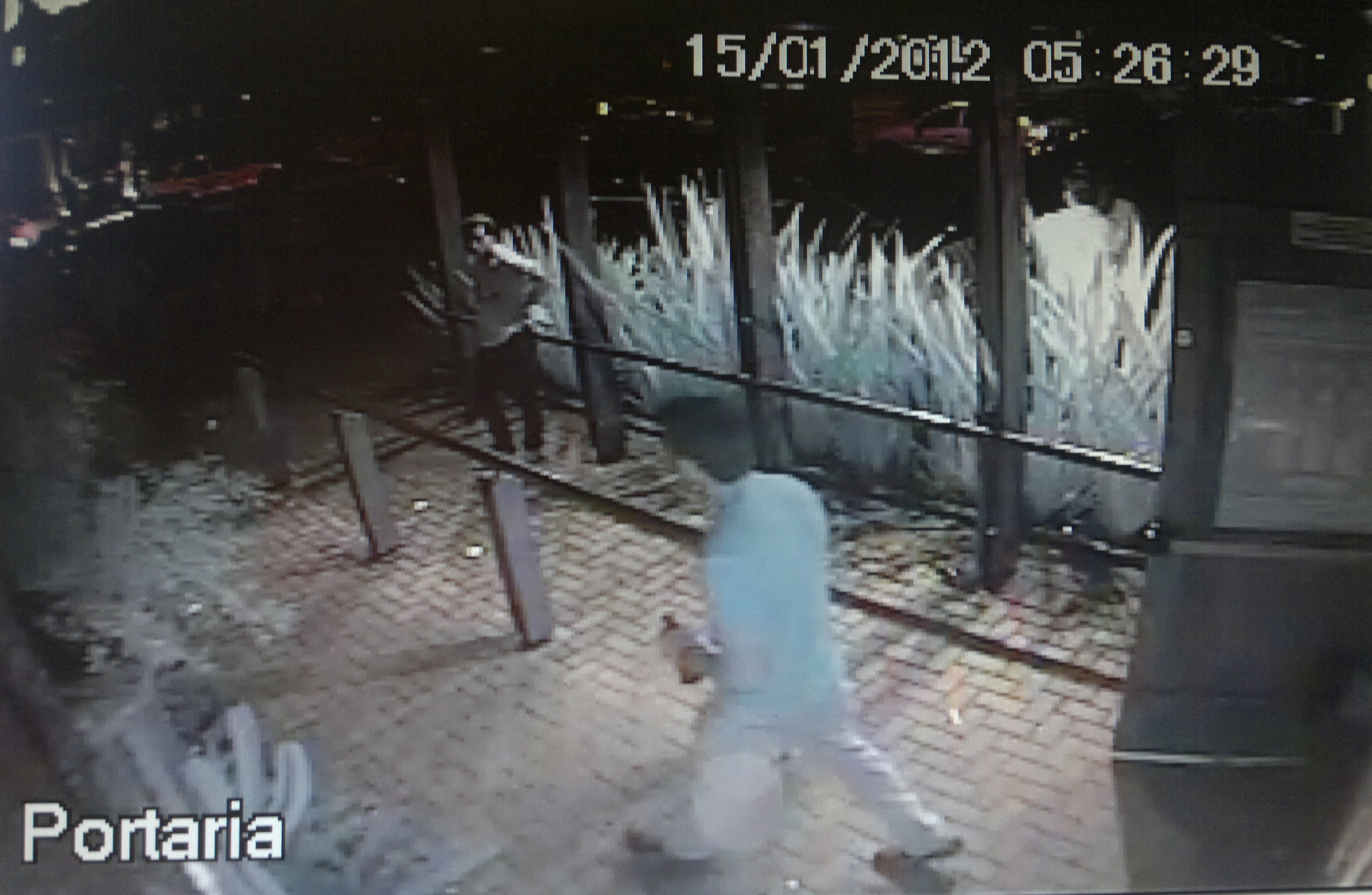 Câmera da casa noturna gravou Wosniak deixando o estabelecimento | Polícia Civil