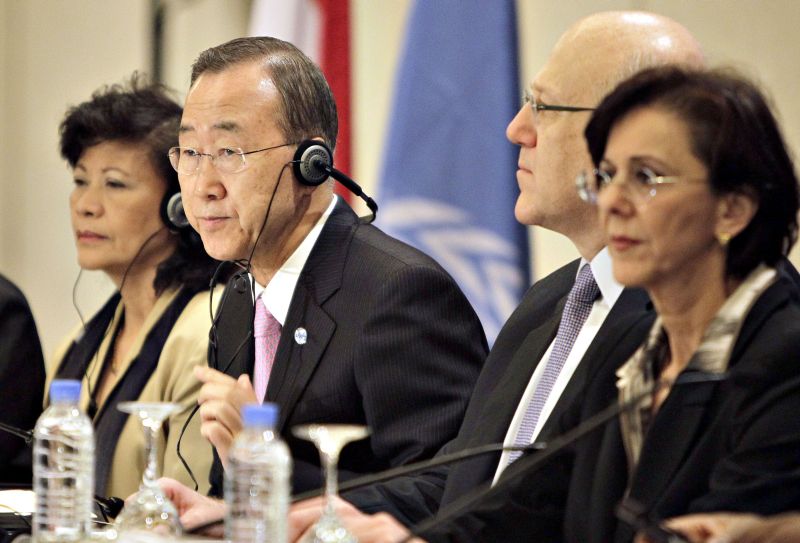 Críticas ao silêncio da ONU levam Ban Ki-moon (foto) a pedir o fim da repressão | Joseph Eid/AFP