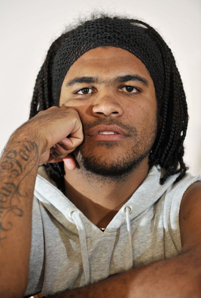 Breno demonstrou pelo Twitter a insatisfação de treinar com os reservas do Bayern de Munique | Jorg Koch / AFP