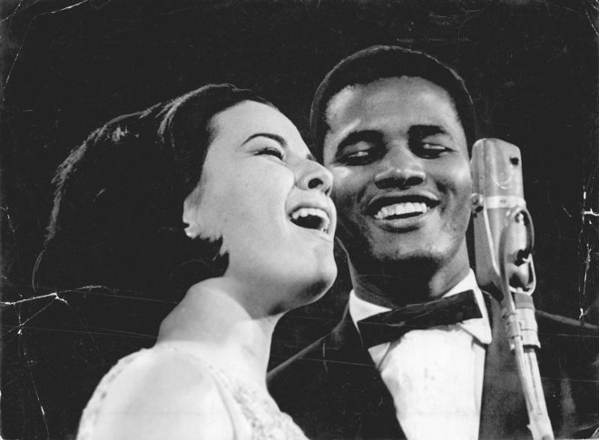 Elis Regina e Jair Rodrigues, presença constante no programa semanal O Fino da Bossa, comandado pela cantora na TV Record entre 1965 e 1967 |