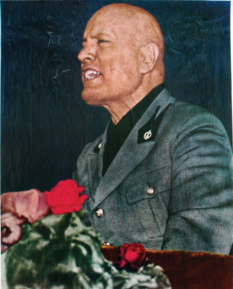 Cartaz de Mussolini, o ditador morto a tiros por guerrilheiros | Vincenzo Pinto/Reuters