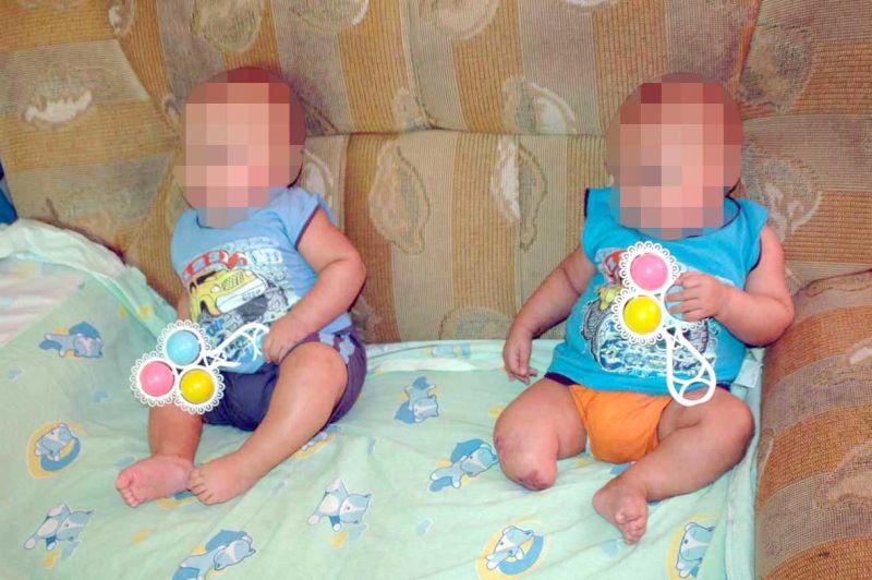 Os gêmeos Marcos (esq) e Marlon: bebê teve perna amputada após a mãe, Solange (abaixo) levá-lo ao hospital | Fotos: Sandra Terena