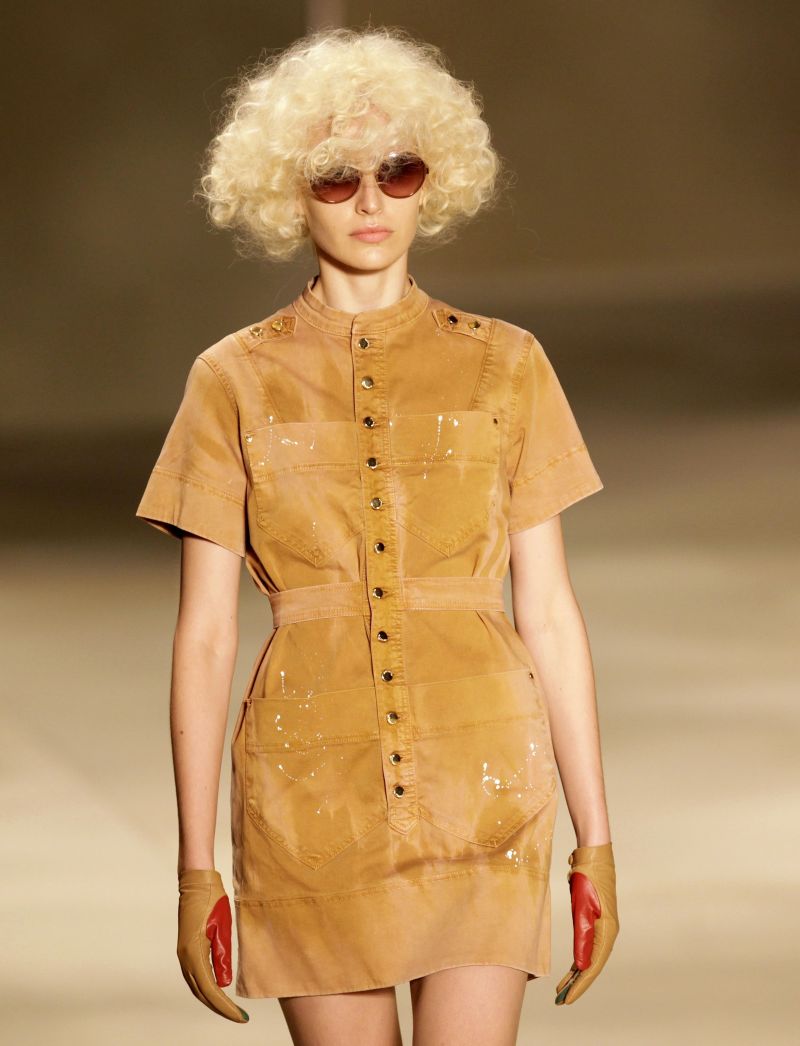 Desfile de Alexandre Herchcovitch fez viagem fashion pela Nova York dos anos 80 | Ricardo Moraes/ Reuters