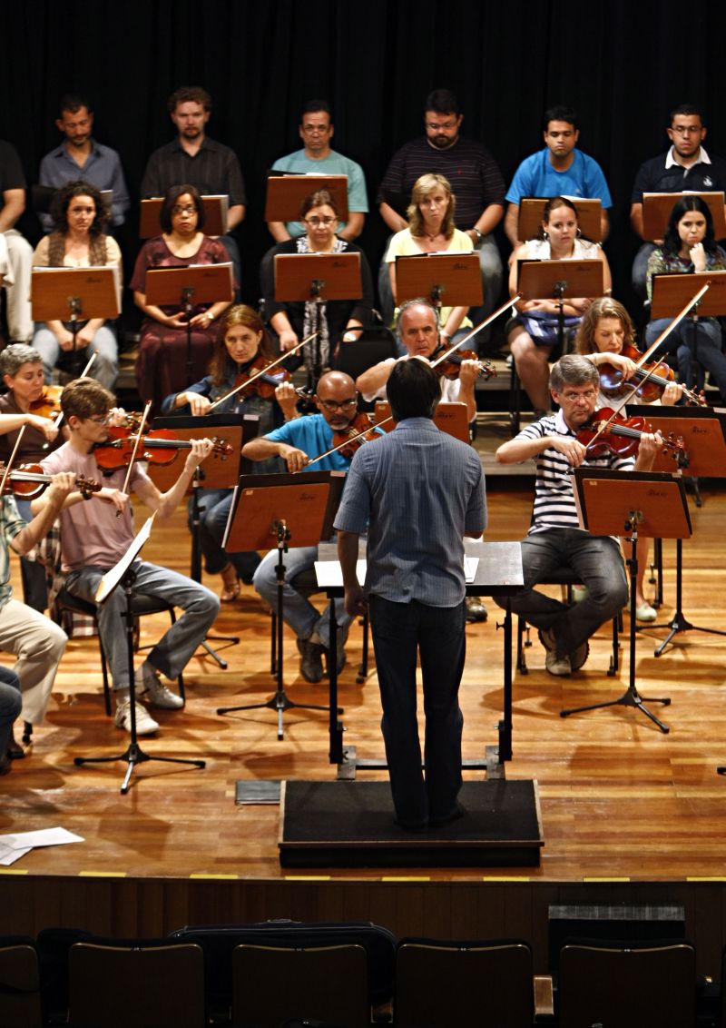 A Camerata Antiqua de Curitiba ensaia na Capela Santa Maria: homenagem a Helena Kolody em música de André Mehmari | Priscila Forone/Gazeta do Povo