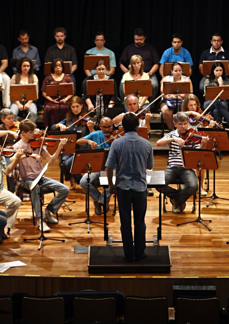 A Camerata Antiqua de Curitiba ensaia na Capela Santa Maria: homenagem a Helena Kolody em música de André Mehmari | Priscila Forone/Gazeta do Povo
