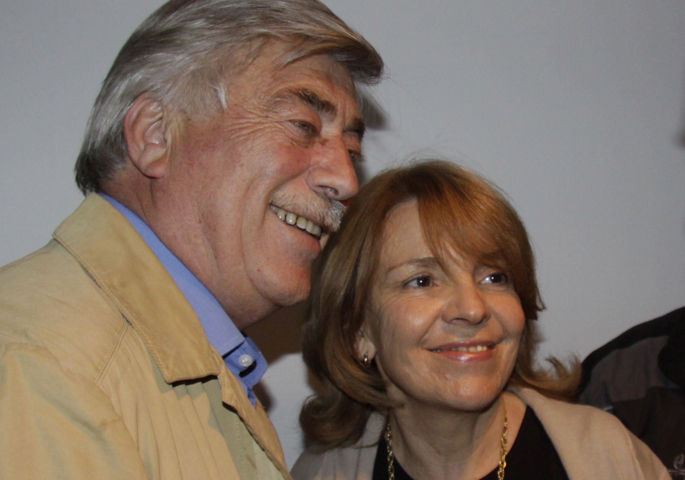 Foto mostra o governador da província de Rio Negro, Carlos Soria, e a esposa, Susana Freydoz, juntos em setembro do ano passado | AFP PHOTO/PHOTOS PATAGONIA