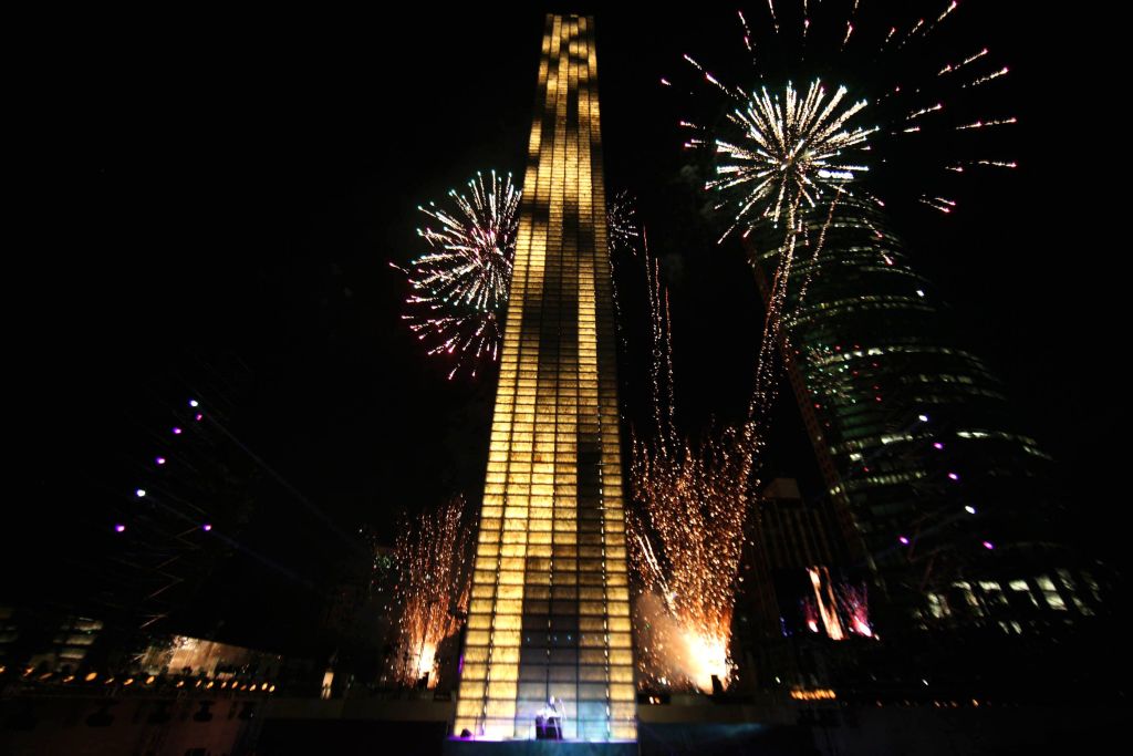 México inaugura torre alusiva ao bicentenário da independência | AFP