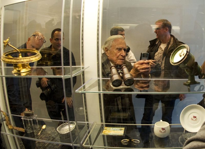 O valor da coleção foi calculado em 189 milhões de dólares em 2007, com alguns direitos associados | AFP PHOTO/DON EMMERT