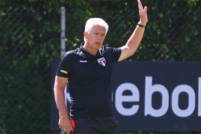Leão reclamou muito porque a CBF não liberou o meia Lucas para clássico com Palmeiras | Luiz Pires / Vipcomm